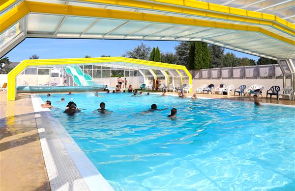 Piscine couverte du Camping de la Plage à Bénodet